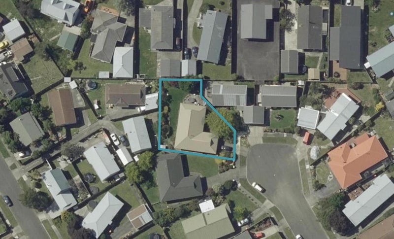 24 Colonial Place, Kelvin Grove, Palmerston North - Carousel 1