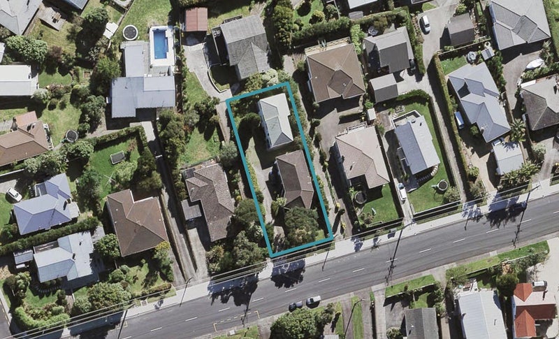 1/66 Pupuke Road, Hillcrest, Auckland - Carousel 1