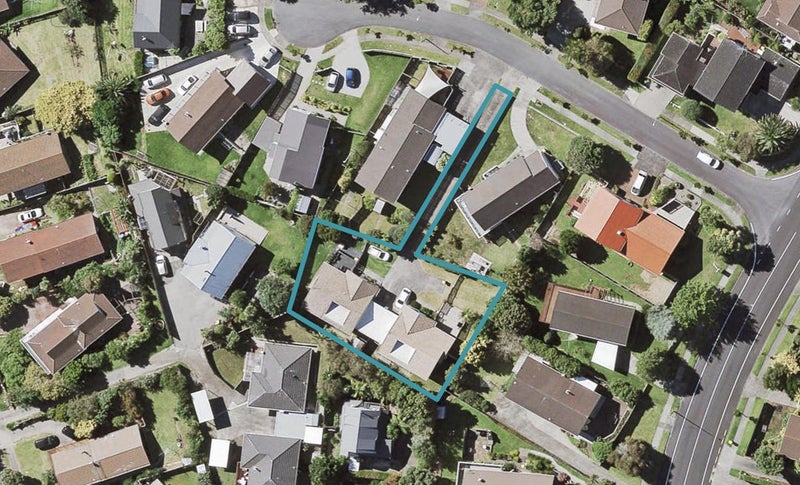 2/6 Acland Place, Botany Downs, Auckland - Carousel 1