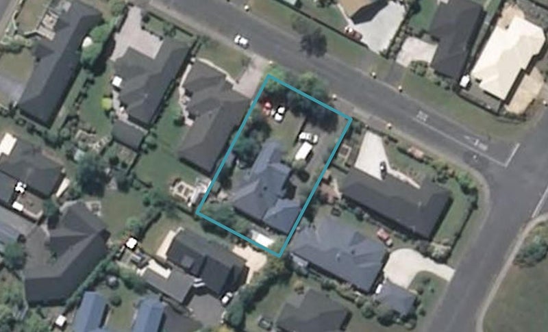 11 Hewitts Road, Woodend, Woodend - Carousel 1