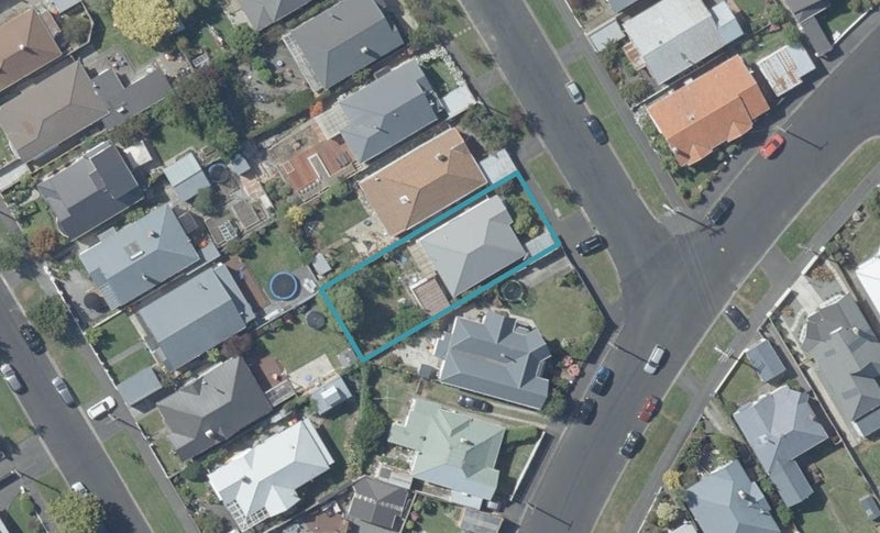 20 West Avenue, Saint Clair, Dunedin - Carousel 1