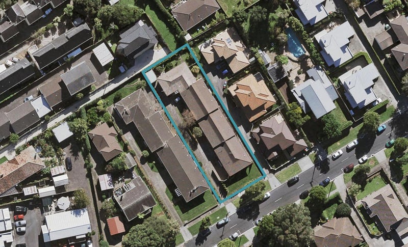 1/8 Turama Road, Royal Oak, Auckland - Carousel 1