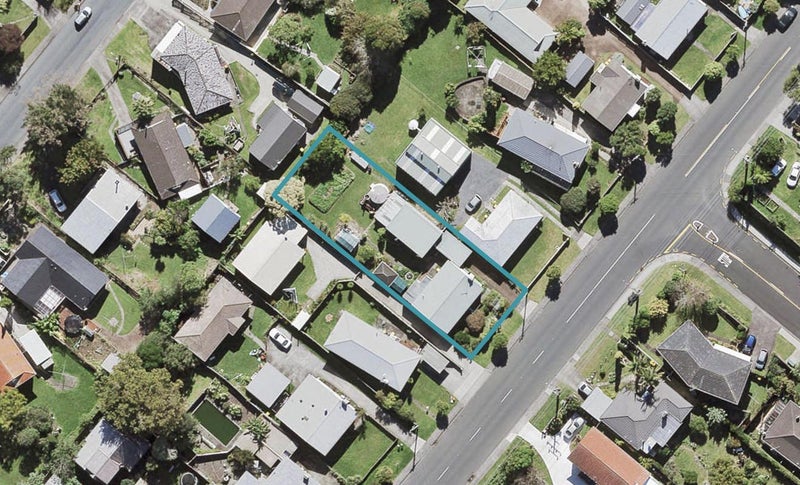 66 Hepburn Road, Glendene, Auckland - Carousel 1