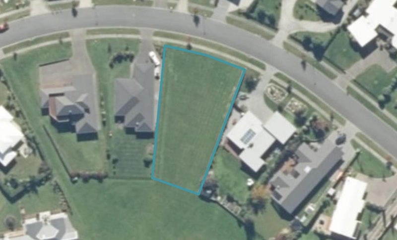 15 Montgomery Crescent, Kinloch, Taupō - Carousel 1