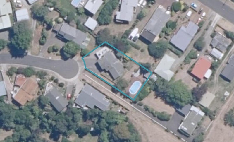 5 Bernard Street, Two Mile Bay, Taupo - Carousel 1