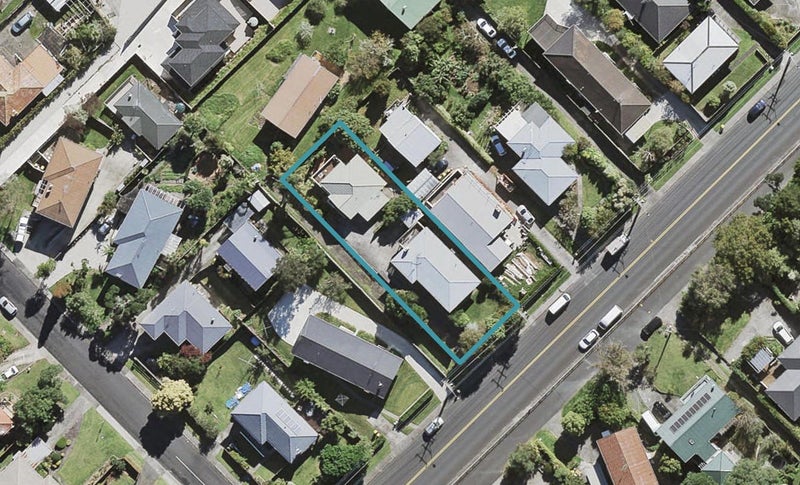 2/70 Archers Road, Glenfield, Auckland - Carousel 1