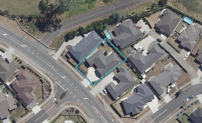 77 Borman Road, Huntington, Hamilton - Carousel 1