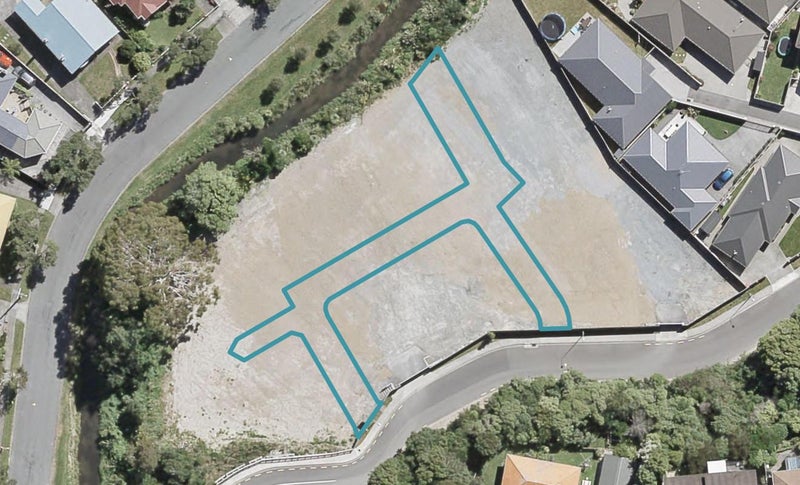 27 Glen Evans Crescent, Fairfield, Lower Hutt - Carousel 1