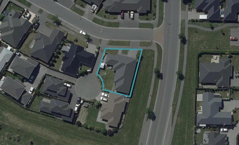 1 Somerville Crescent, Aidanfield, Christchurch - Carousel 1