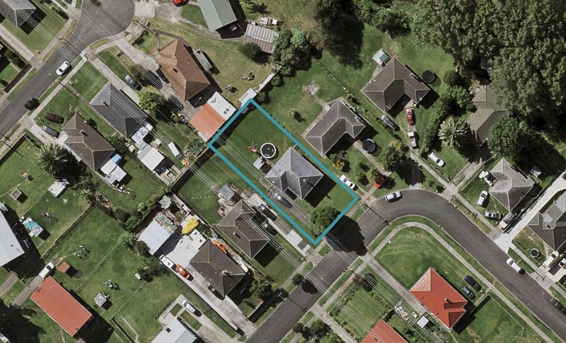8 Ingram Crescent, Otara, Auckland - Carousel 1