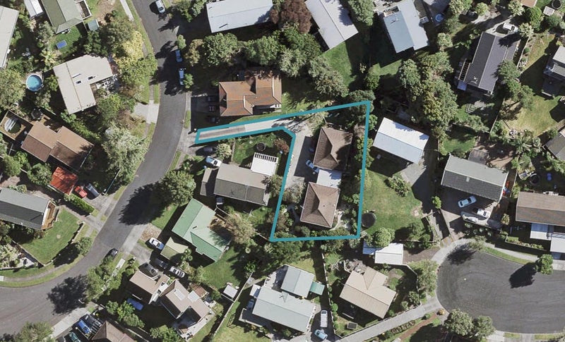 8 Dalmahoy Place, Wattle Downs, Auckland - Carousel 1
