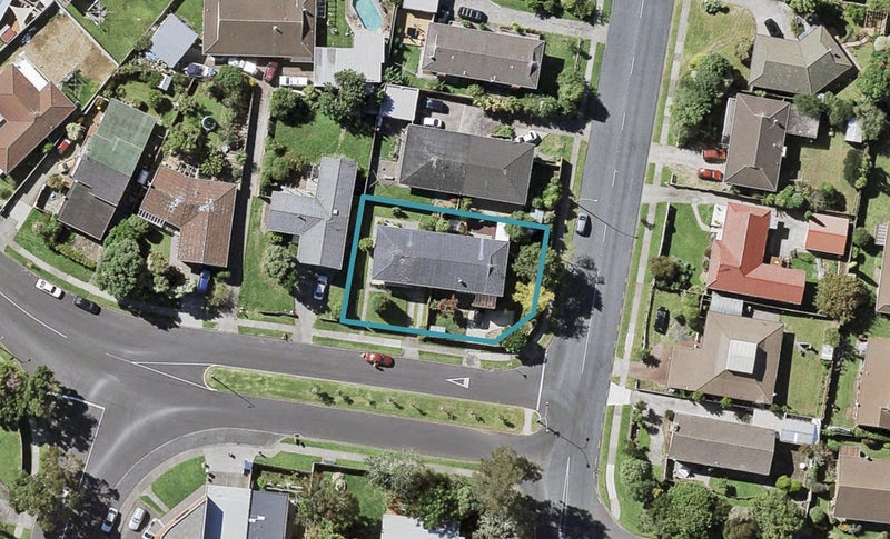 38 Whiteacres Drive, Sunnyhills, Auckland - Carousel 1