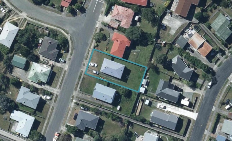 38 Desert Gold Street, Ascot Park, Porirua - Carousel 1