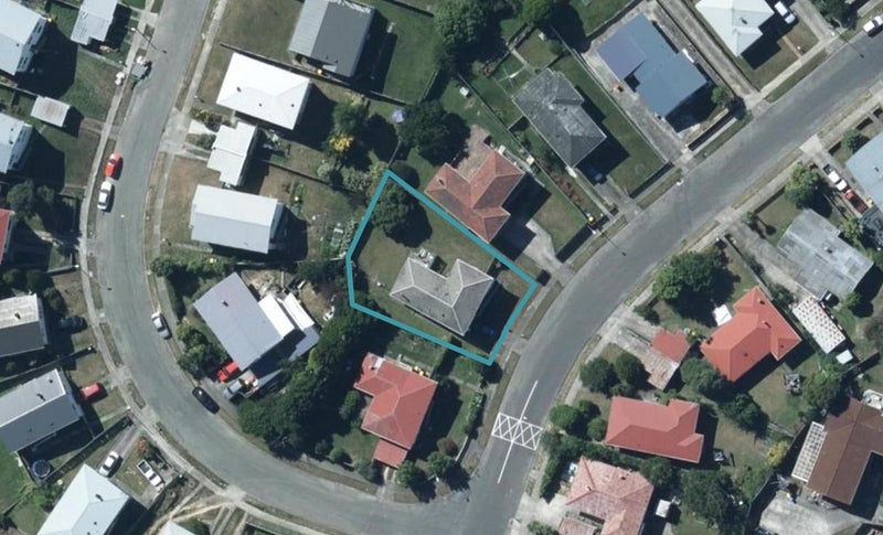 35 Desert Gold Street, Ascot Park, Porirua - Carousel 1