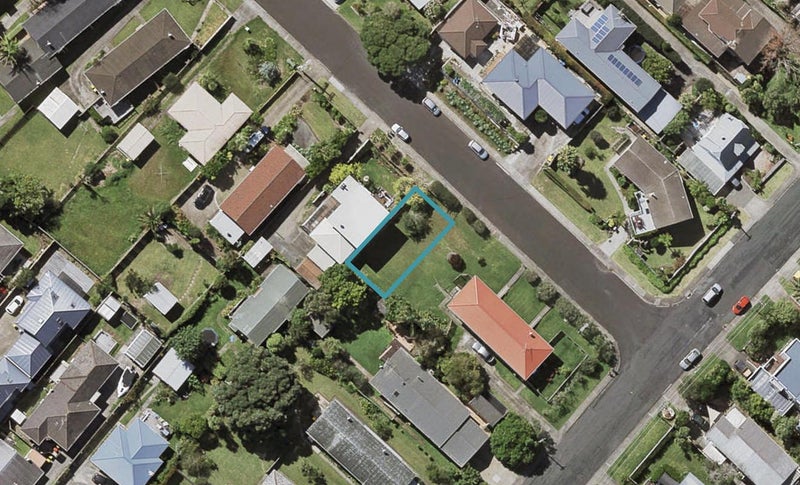 4/19 Sudan Avenue, Milford, Auckland - Carousel 1