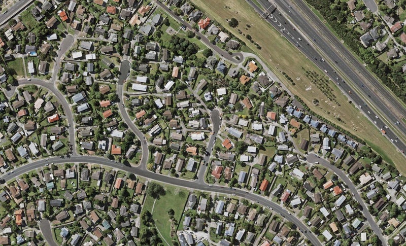 12 Atlantis Place, Totara Vale, Auckland - Carousel 1