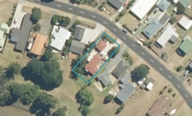 111 Patuwai Drive, Whangamatā - Carousel 1