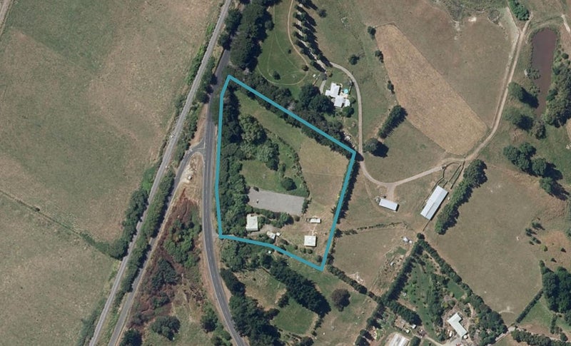 924 Makerua Road, Tokomaru, Palmerston North - Carousel 1