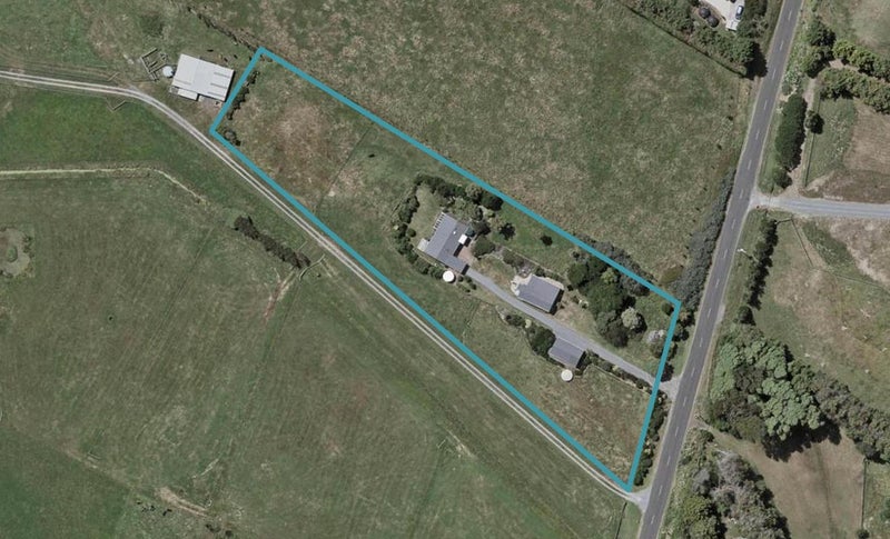 84 Pukenamu Road, Te Horo - Carousel 1