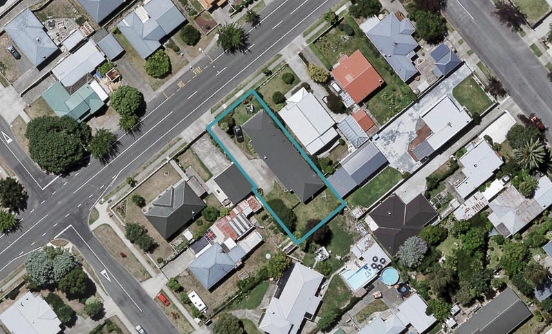 703B Willowpark Road North, Hastings, Hastings - Carousel 1