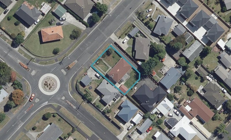49 Pine Avenue, Bader, Hamilton - Carousel 1