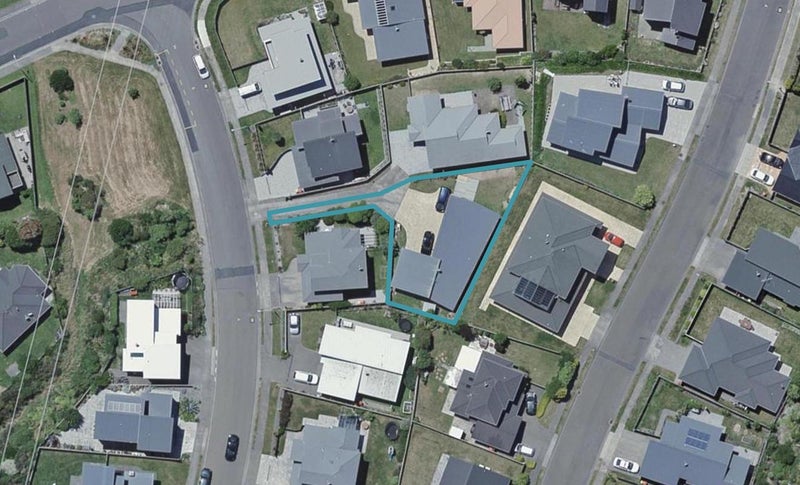 7 Cedarwood Street, Woodridge, Wellington - Carousel 1