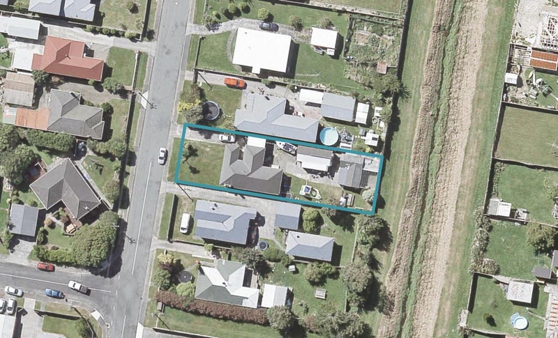68 Westminster Road, Wainuiomata, Lower Hutt - Carousel 1