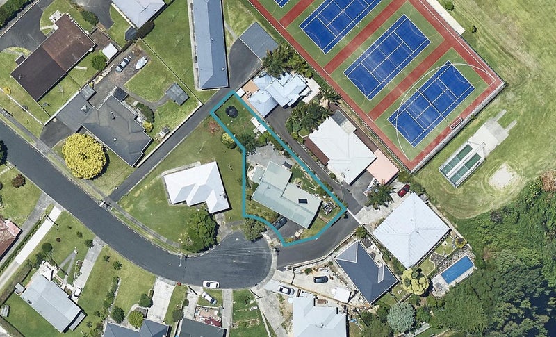 62 Twentysecond Avenue, Gate Pa, Tauranga - Carousel 1