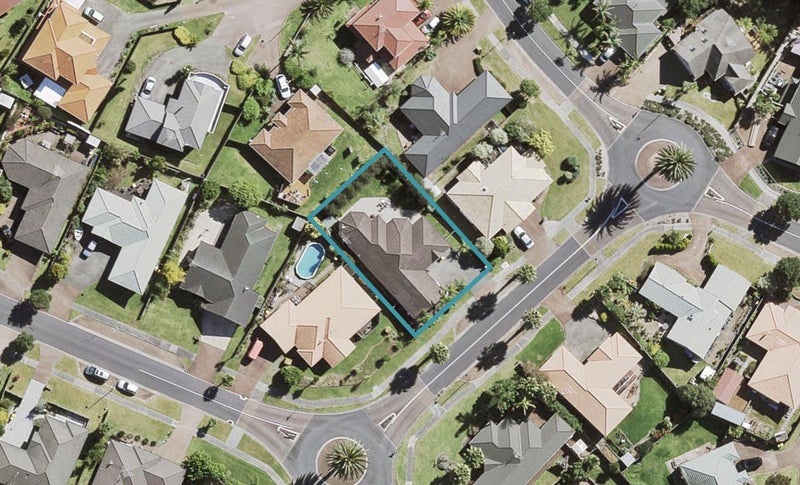 4 San Antonio Way, Henderson, Auckland - Carousel 1