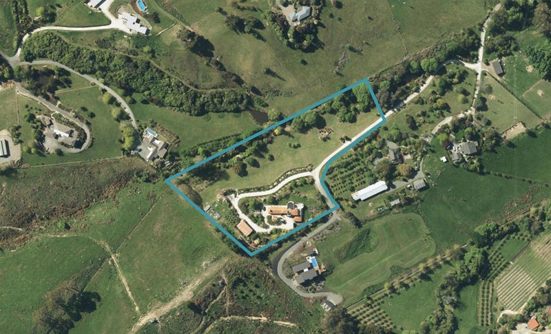 27 Pine Hill Road, Upper Moutere - Carousel 1