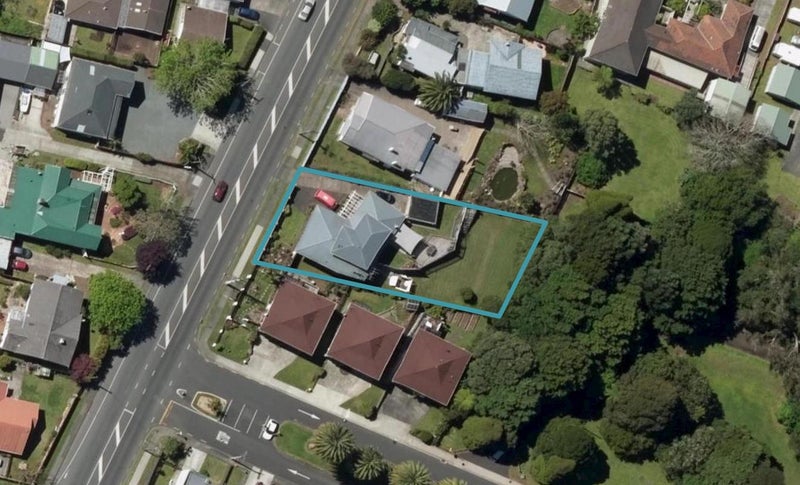 82 Hatea Drive, Regent, Whangarei - Carousel 1