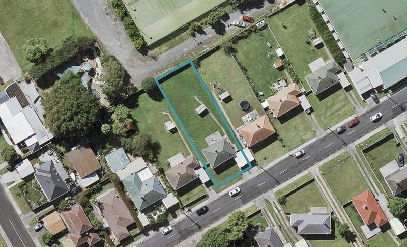 56 Roberts Avenue, Bayswater, Auckland - Carousel 1