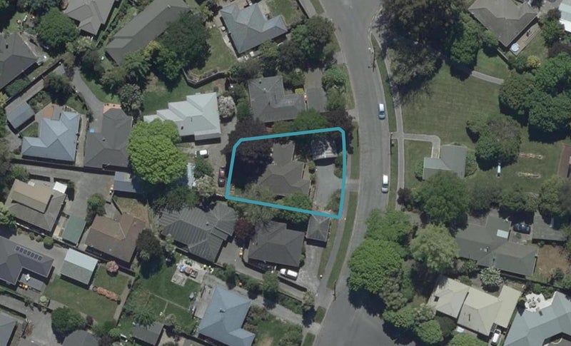 11 Pinehurst Crescent, Russley, Christchurch - Carousel 1