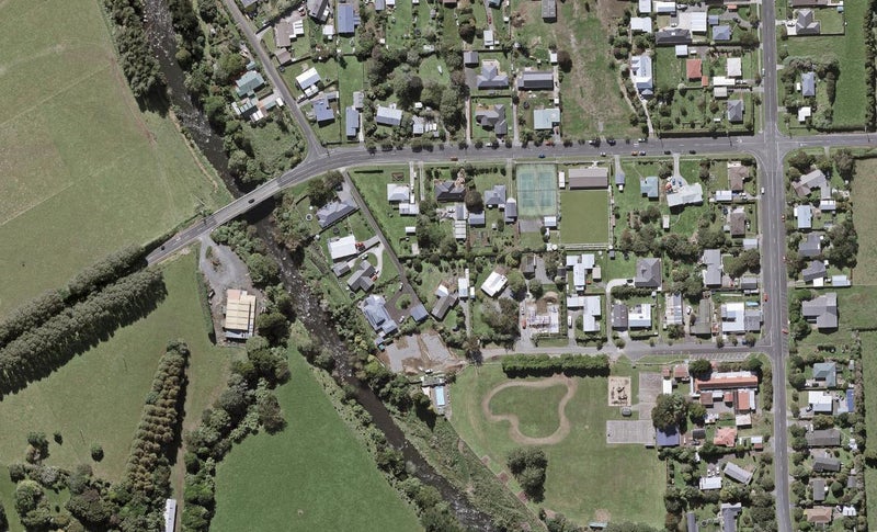 1A Whitcombe Street, Lepperton, New Plymouth - Carousel 1