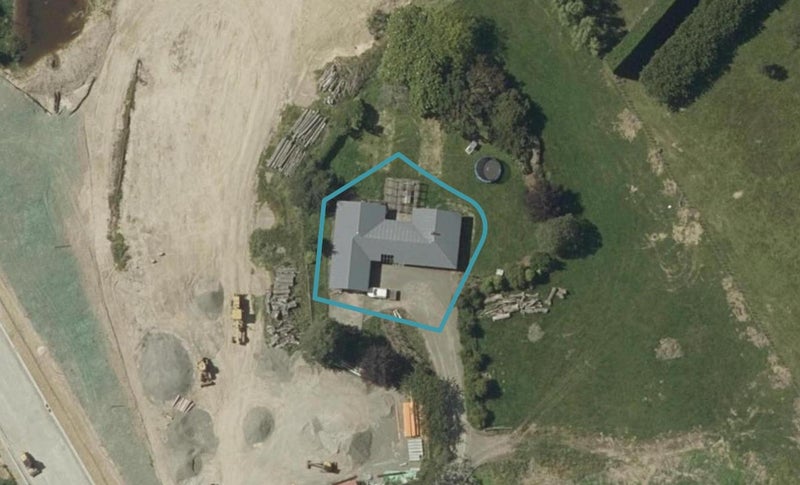 13 Rangeview Drive, Kelvin Grove, Palmerston North - Carousel 1