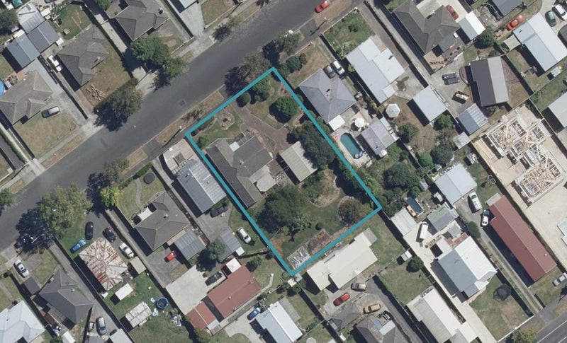 15 Puriri Street, Nawton, Hamilton - Carousel 1