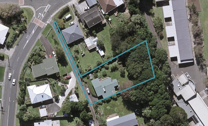 241A Frankley Road, Frankleigh Park, New Plymouth - Carousel 1
