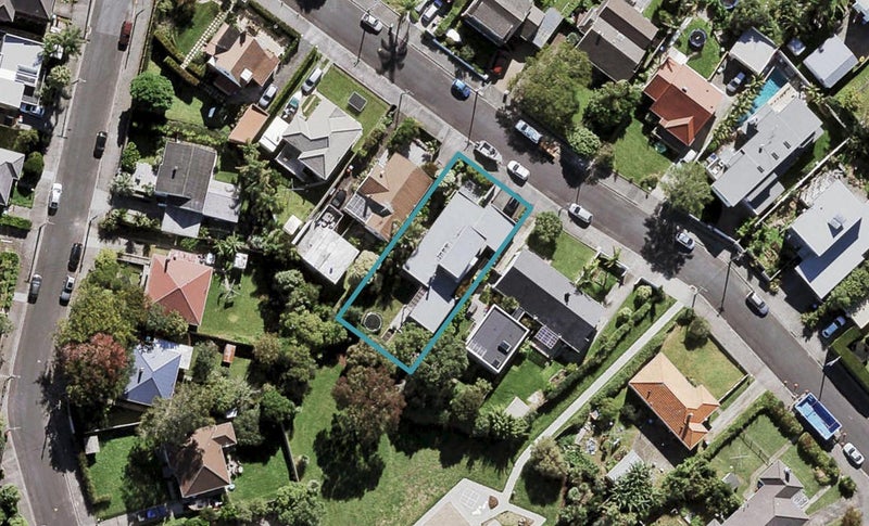 12 Tirotai Crescent, Westmere, Auckland - Carousel 1