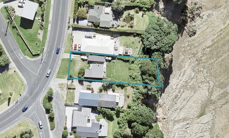 973 Whangaparaoa Road, Matakatia, Whangaparaoa - Carousel 1