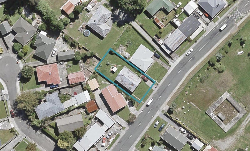 73 Hillside Drive, Maoribank, Upper Hutt - Carousel 1