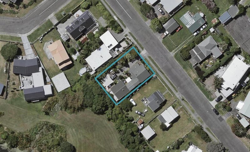 24 Waimea Road, Waikanae Beach, Waikanae - Carousel 1