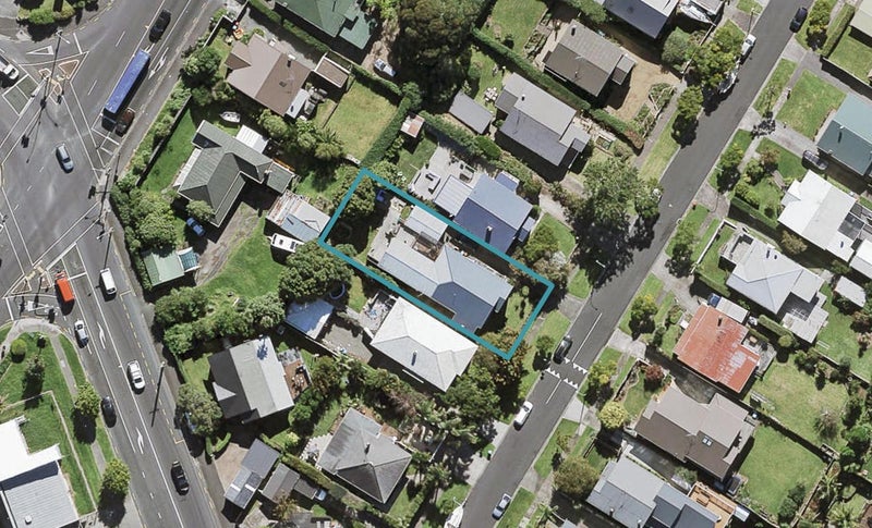 25 Columbia Road, Sandringham, Auckland - Carousel 1