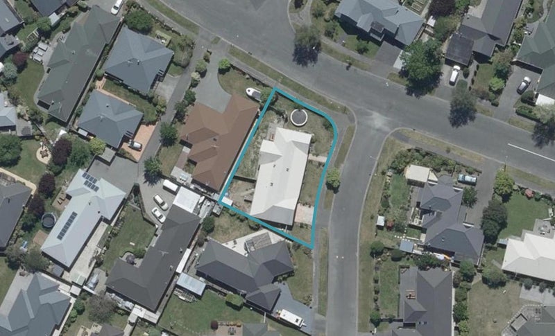 2 Brackenfield Place, Parklands, Christchurch - Carousel 1