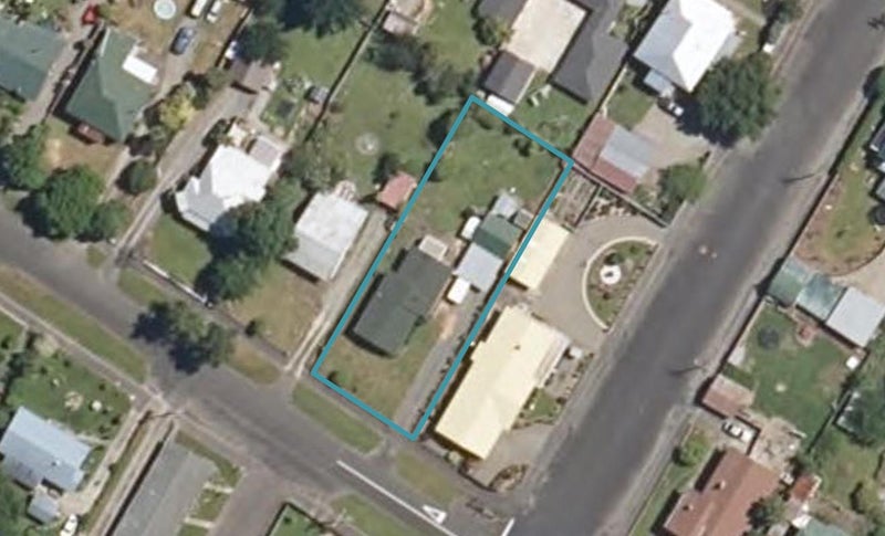 14 Tararua Street, Pahiatua - Carousel 1