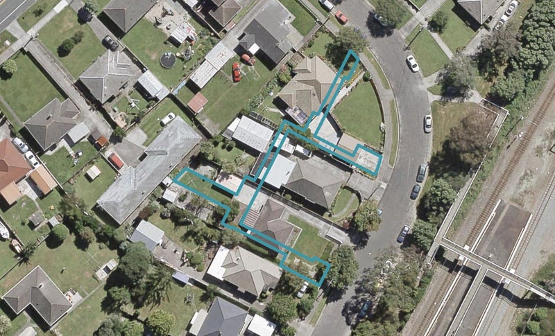 5/12 Rainey Grove, Taita, Lower Hutt - Carousel 1