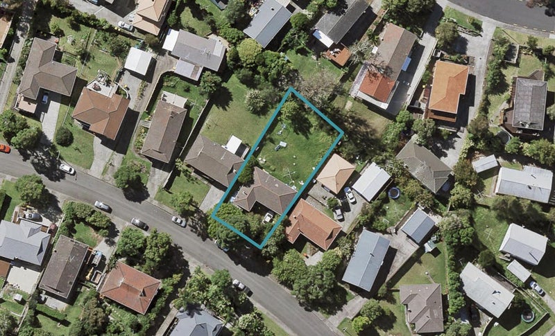 15 Regency Place, Sunnynook, Auckland - Carousel 1