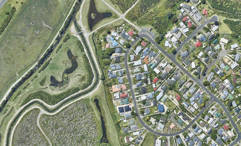 56 Humber Crescent, Gate Pa, Tauranga - Carousel 1