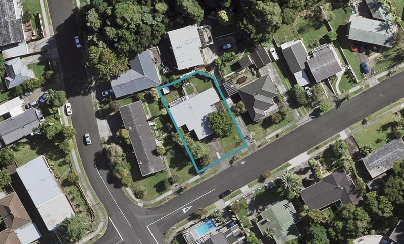 14A Walpole Avenue, Hillpark, Auckland - Carousel 1