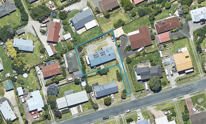 22 Corinna Street, Welcome Bay, Tauranga - Carousel 1