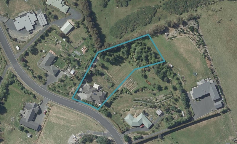 8B Wavy Knowes Drive, Waldronville, Dunedin - Carousel 1